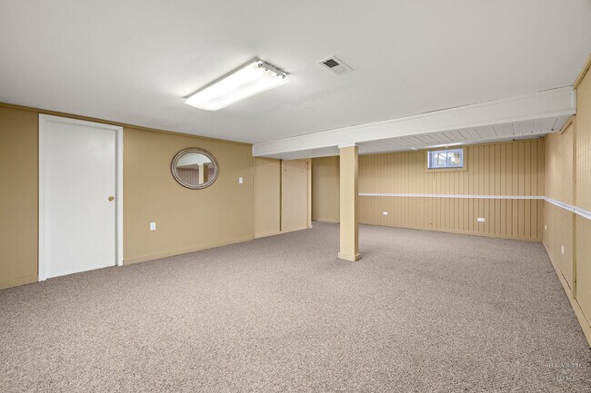 Building Photo - 659 Alida Dr