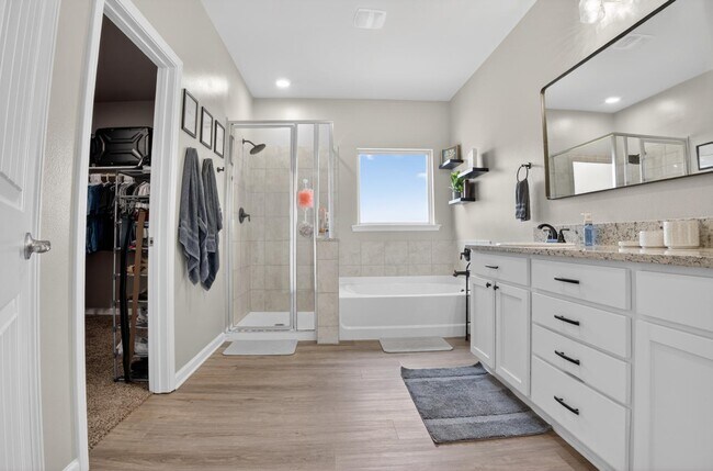 Building Photo - 7905 Camellia Bud Ct
