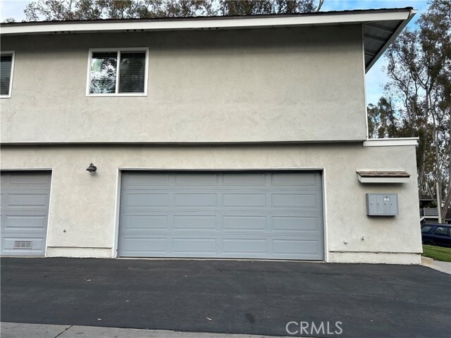 Building Photo - 2576 Coventry Cir