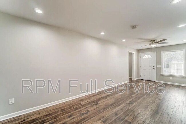 Building Photo - 662 Courtland St