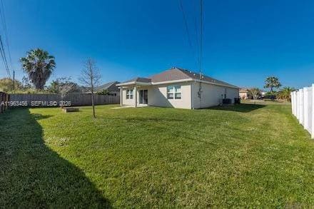 Building Photo - 1781 SW Cinema St