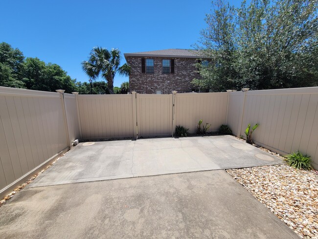 Building Photo - 2145 Wilsons Plover Cir