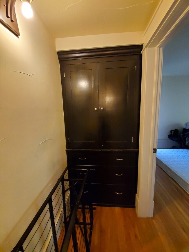 Building Photo - 740 N Sherman St