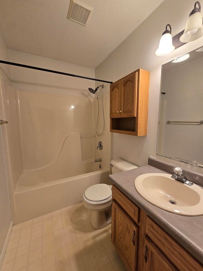 Building Photo - 235 Spring Forest Ct