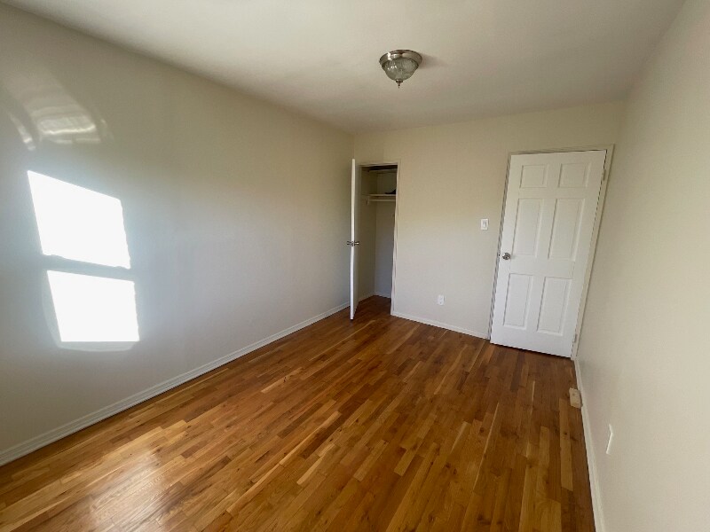 Building Photo - 72 Paerdegat 2nd St