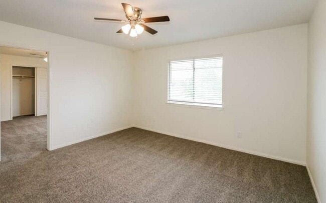 Building Photo - 23043 N Waterlily Dr