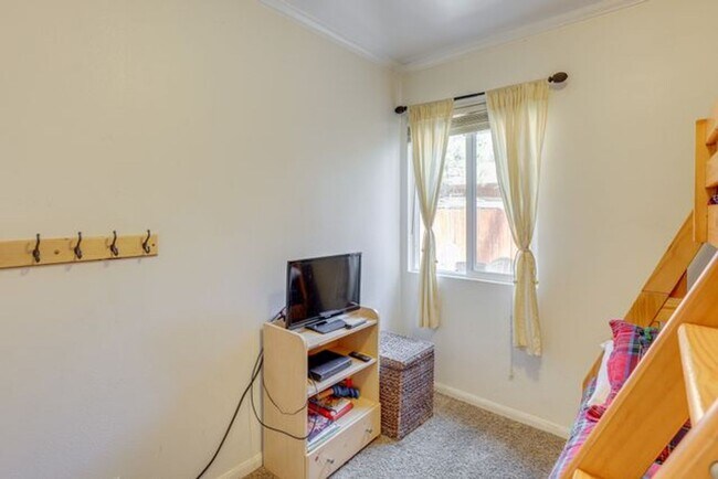 Building Photo - Welcome Home