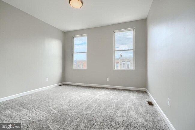 Building Photo - 1704 E Lafayette Ave