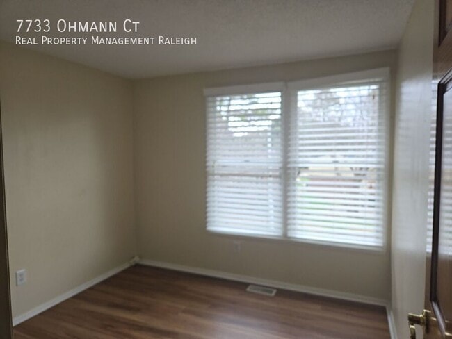 Building Photo - 7733 Ohmann Ct