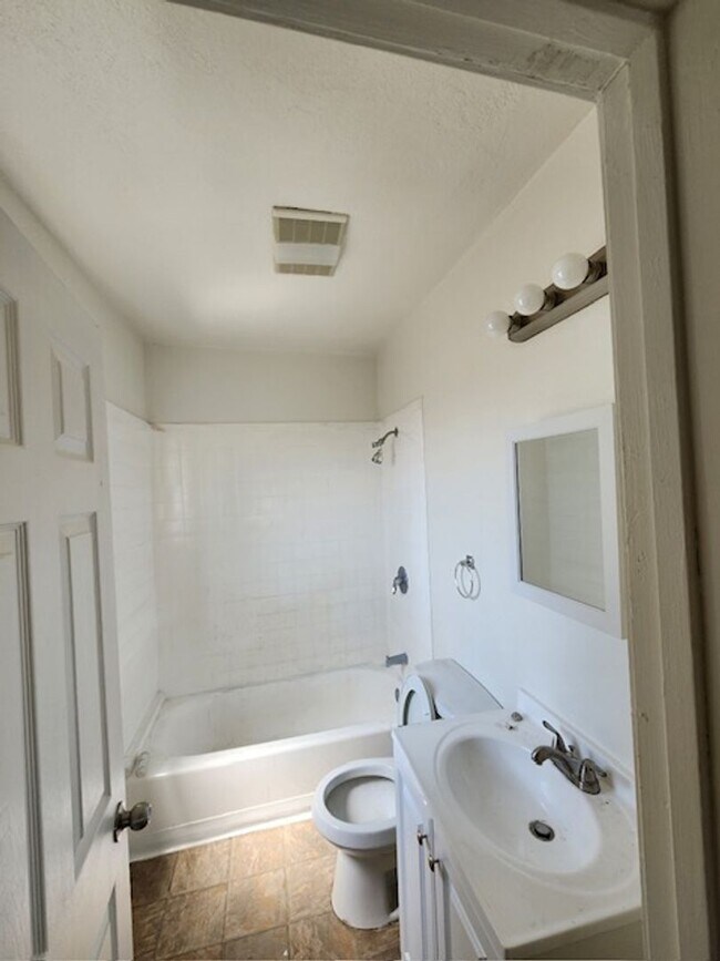 Building Photo - 4711 Honduras St