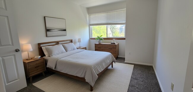 Building Photo - Charming 4-Bed Home in Louisville features bright, open living space, with open deck & garden!