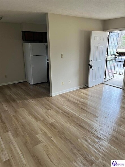 Building Photo - 1420 Hill St