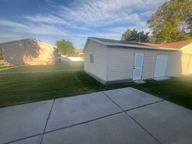 Building Photo - Home in Nephi, UT