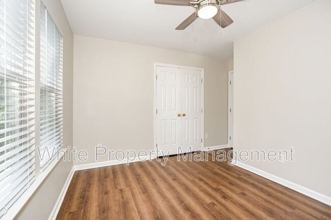 Building Photo - 6305 Trevor Simpson Dr