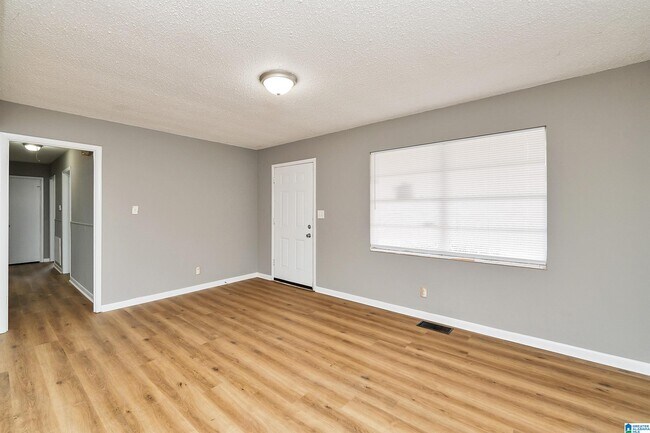 Building Photo - 236 Clifton St