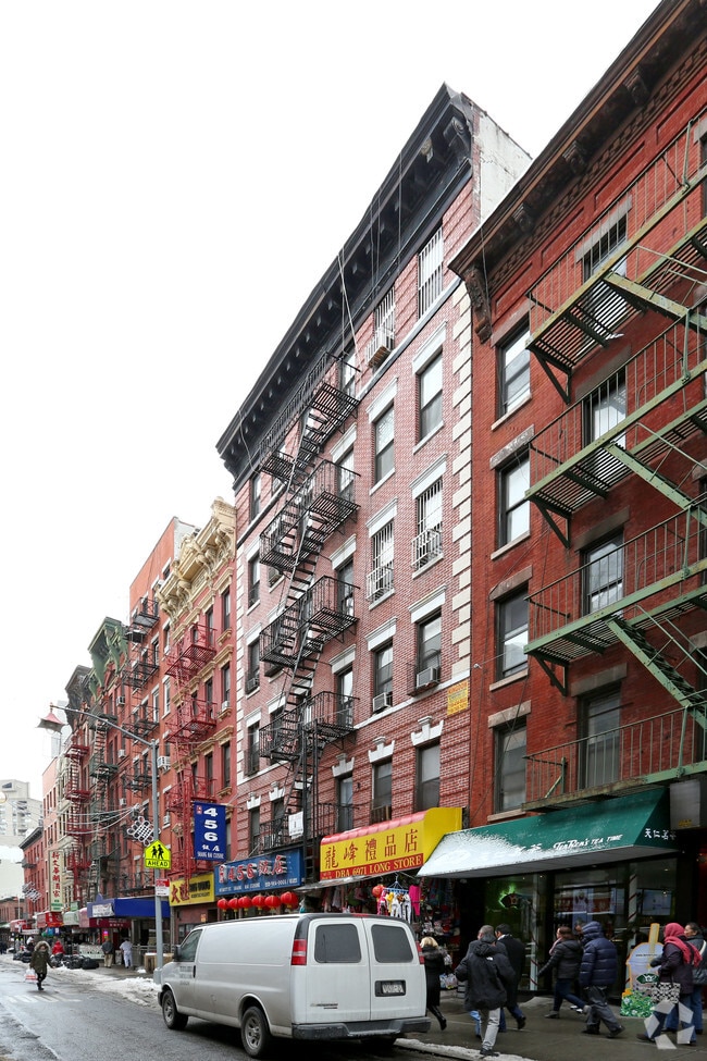 Building Photo - 69-71 Mott St