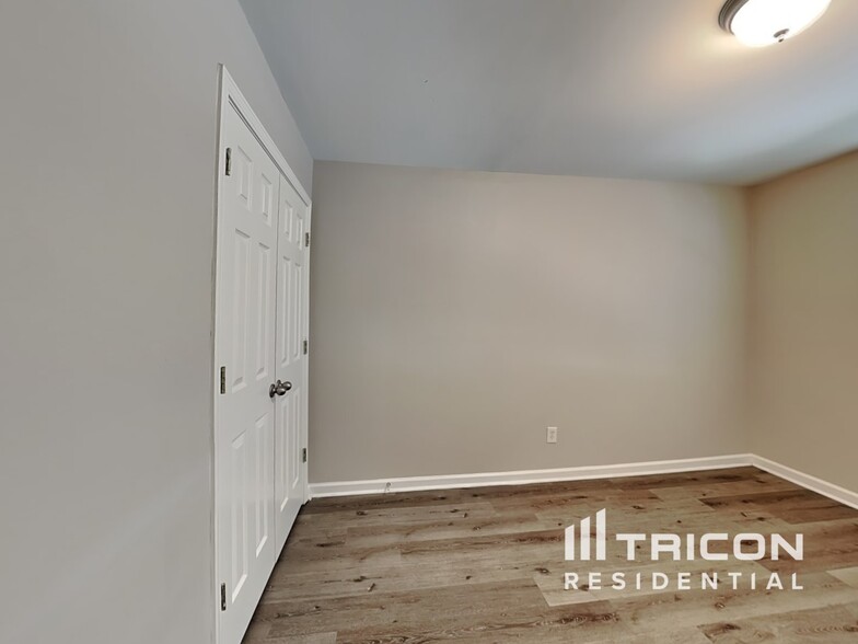 Building Photo - 606 Brookwater Dr