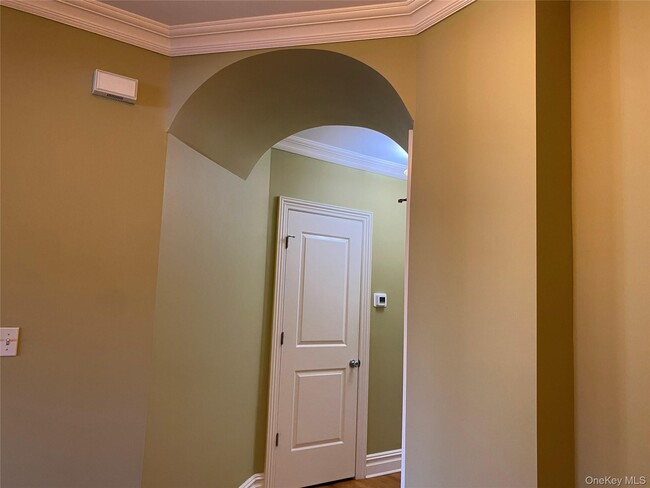 Building Photo - 16 Nicole Ct