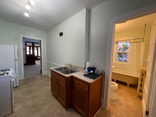 Kitchen and Bath - 2539 Quincy St NE