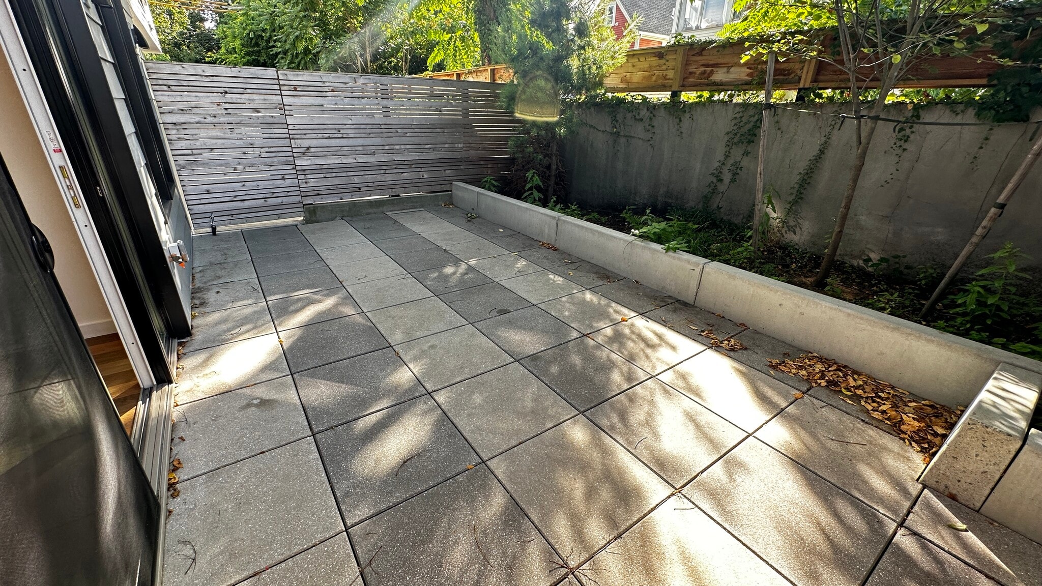 Private patio - 97 Elmwood St