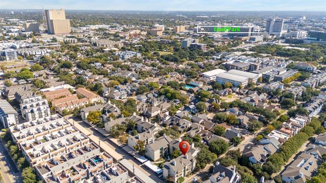 Building Photo - 3105 San Jacinto St