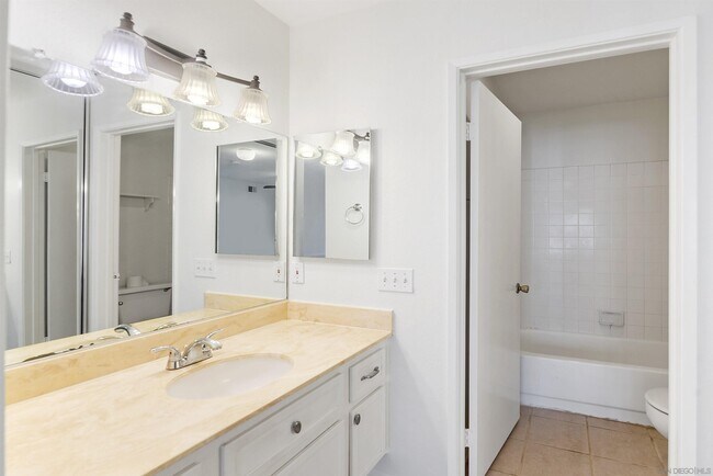 Building Photo - 13063 Wimberly Square