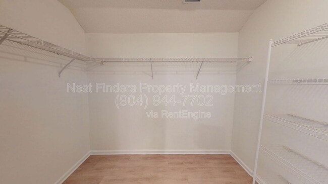 Building Photo - 13435 Nottingham Knoll Ct