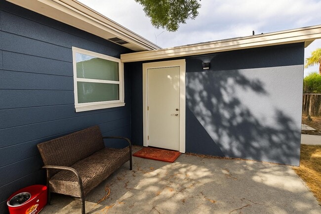 Building Photo - 3205 E Frierson Ave