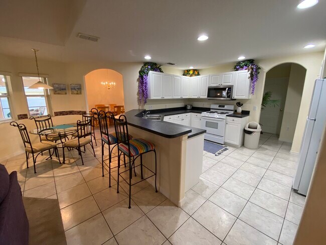 Building Photo - 562 Dolcetto Dr
