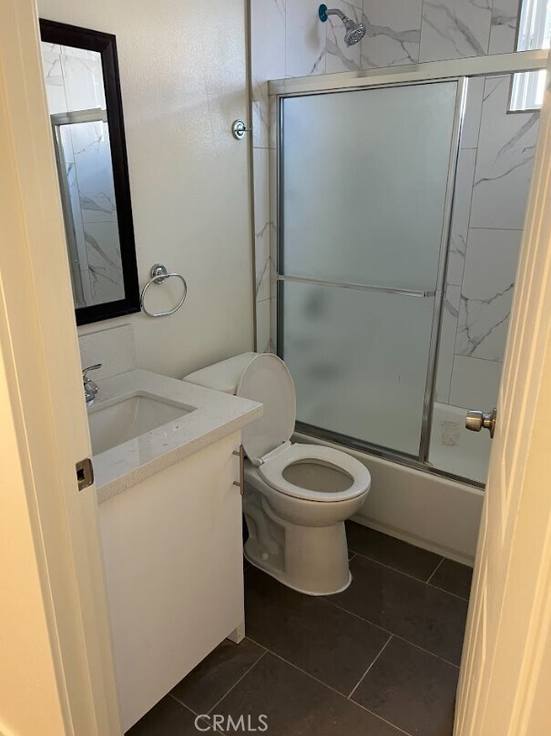 Building Photo - 411 E 99th St