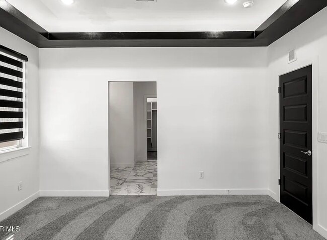 Building Photo - 13256 Coldham St