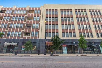 Building Photo - 4015 N Milwaukee Ave