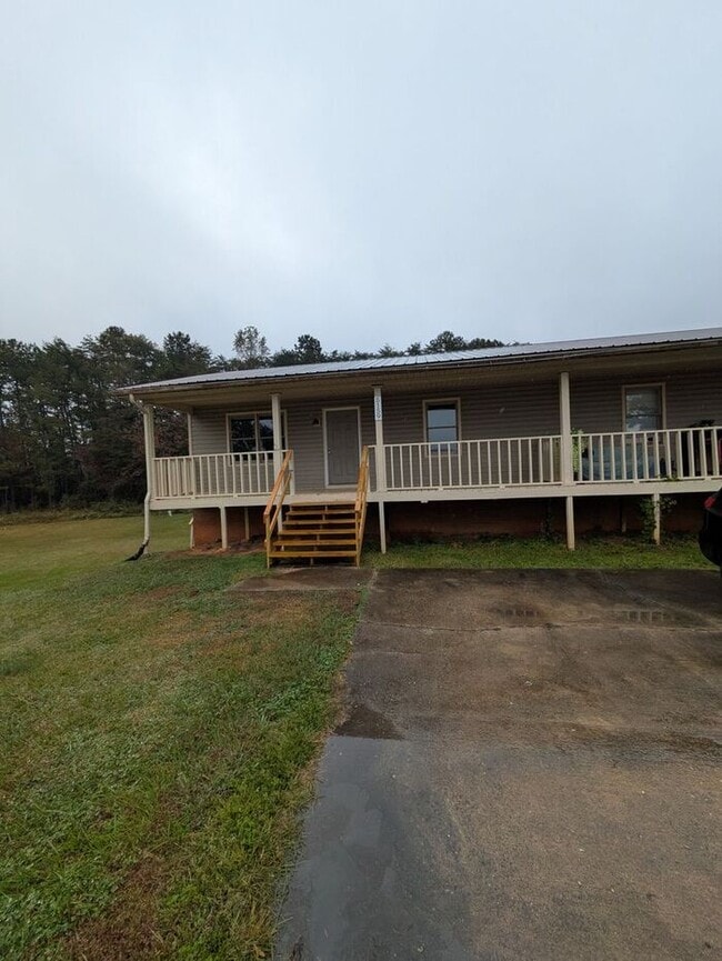 Primary Photo - 2BD/1BA Unit at Ponderosa Village in Conover