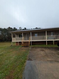 Building Photo - 2BD/1BA Unit at Ponderosa Village in Conover