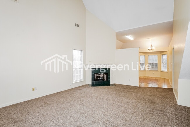 Building Photo - 7330 Appling Meadow Cove