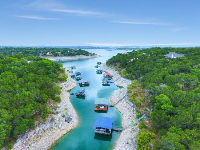 Building Photo - 4 BR + OFFICE/ 3 BA in Seguin - 2042 SF on GREENBELT - Arroyo Ranch!