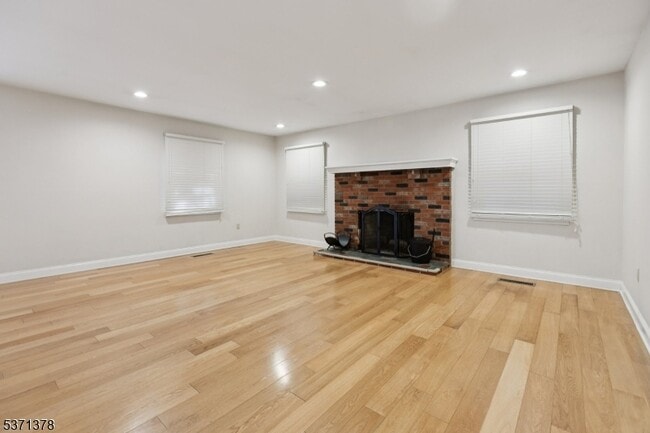 Building Photo - 1 Landry Rd