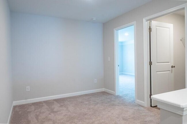 Building Photo - 3359 Verdi Ln