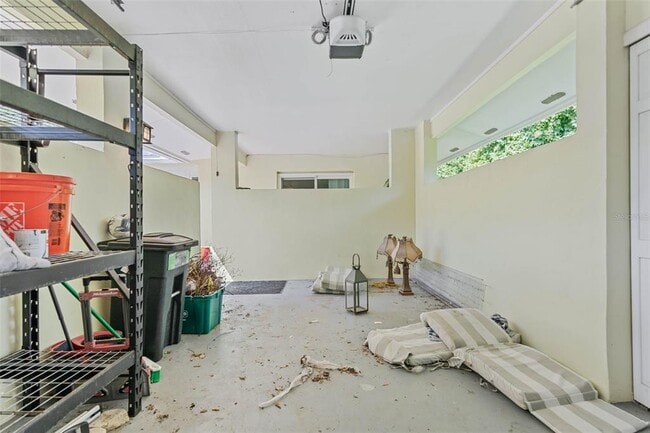 Building Photo - 9 Crompton Pl