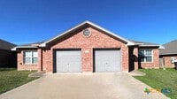 Building Photo - 4102 Janelle Dr