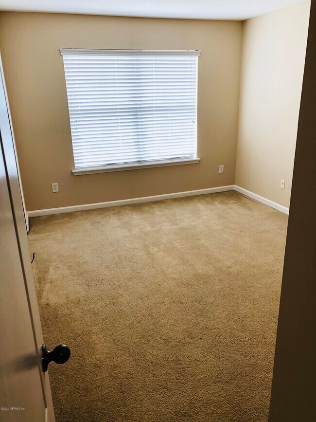 Building Photo - 486 Cabernet Pl
