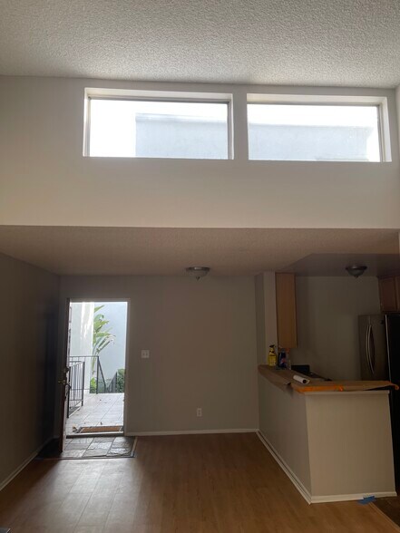 Building Photo - 18645 Hatteras St