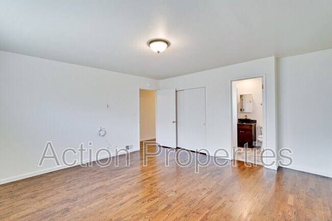 Building Photo - 4225 Borina Dr