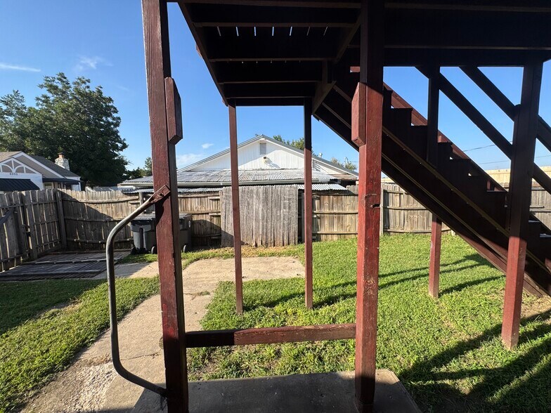 Building Photo - 6007 NW 32nd St