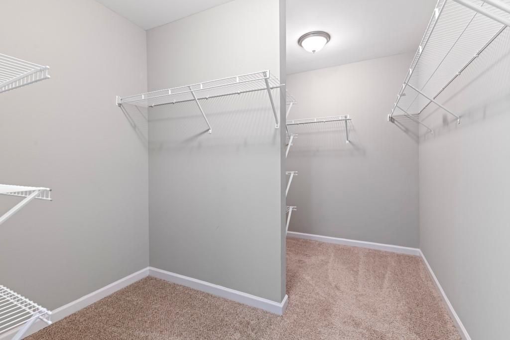 Building Photo - 1010 Valley Rock Dr