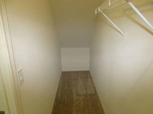 Building Photo - 2929 Gallarate Dr