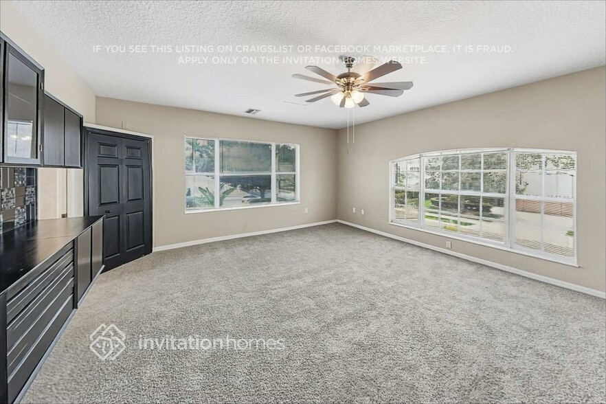 Building Photo - 12575 Cara Cara Loop
