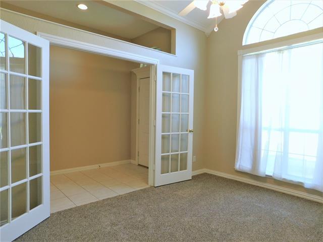 Building Photo - 516 Chateau Ct