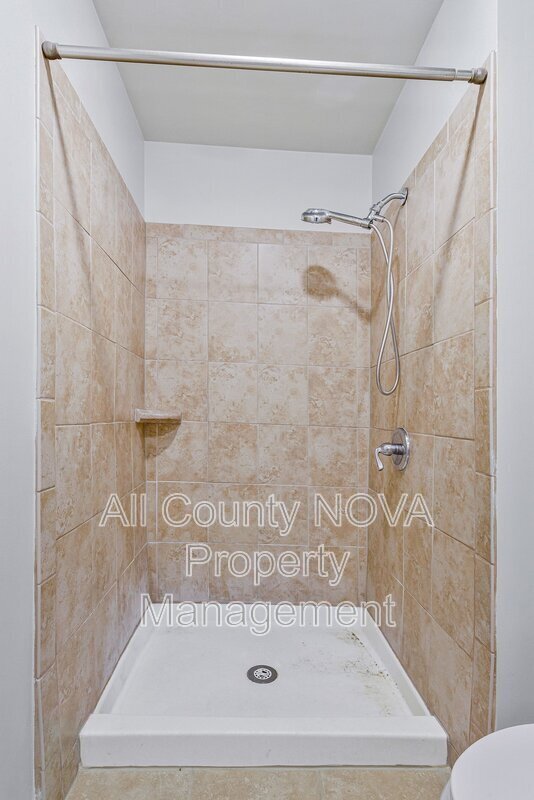 Building Photo - 9995 Campus Way S
