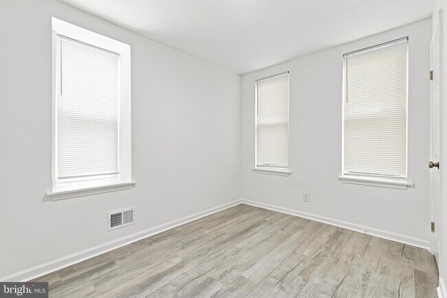 Building Photo - 1319 N 55th St